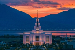 Saratoga Springs Fiery Sunset Closeup